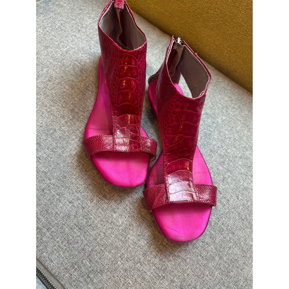 Calvin Klein high-vamp flat gladiator sandals featuring a striking hot pink 36